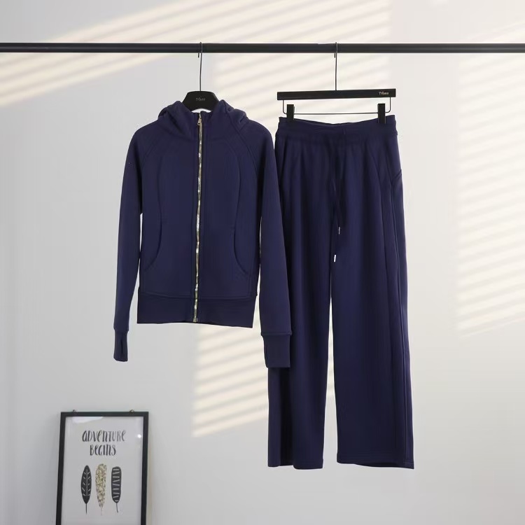 lululemon Hoodie — b7481a10 Angle 1