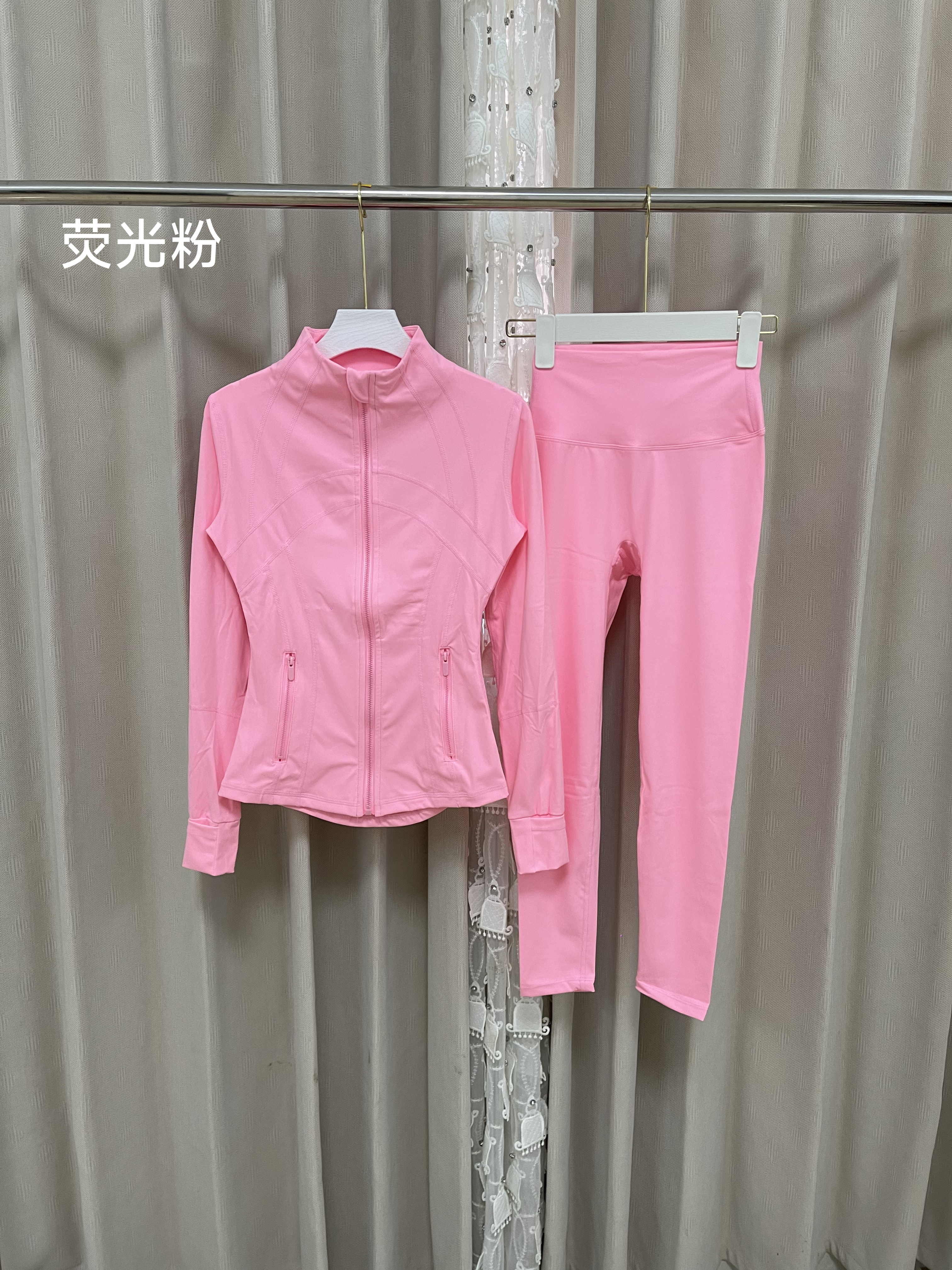 lululemon Hoodie — c54e46cb Angle 1