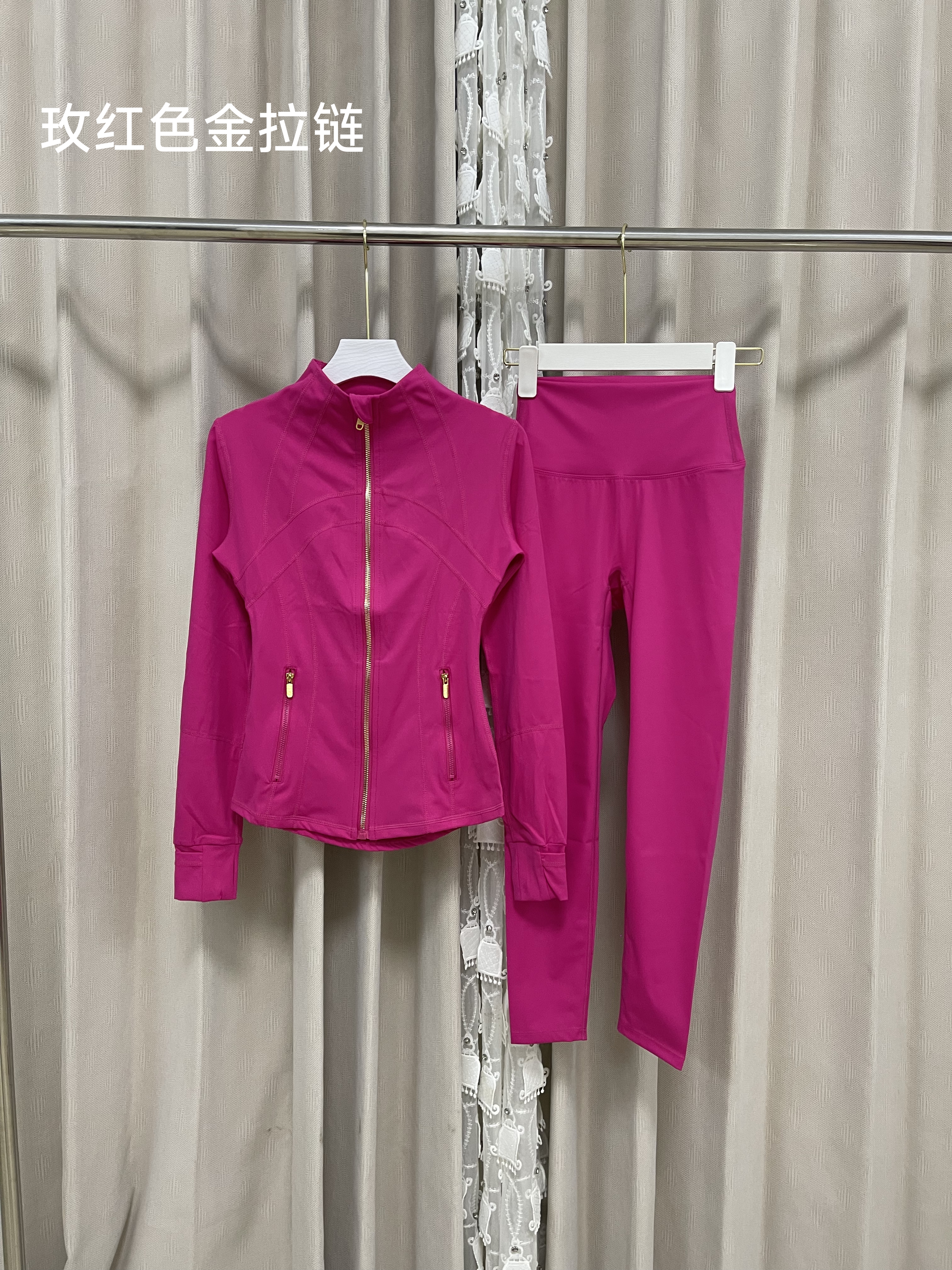 lululemon Hoodie — d0cd8889 Angle 1