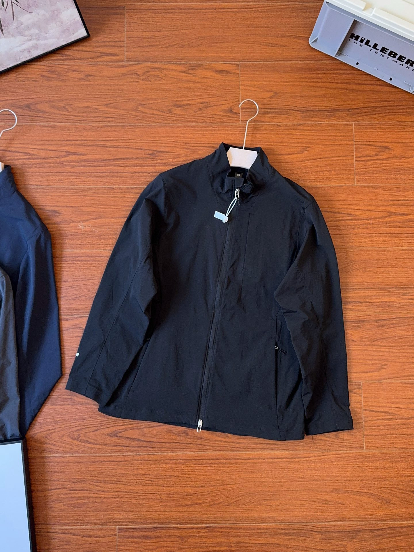 lululemon Hoodie — dc85f594 Angle 1