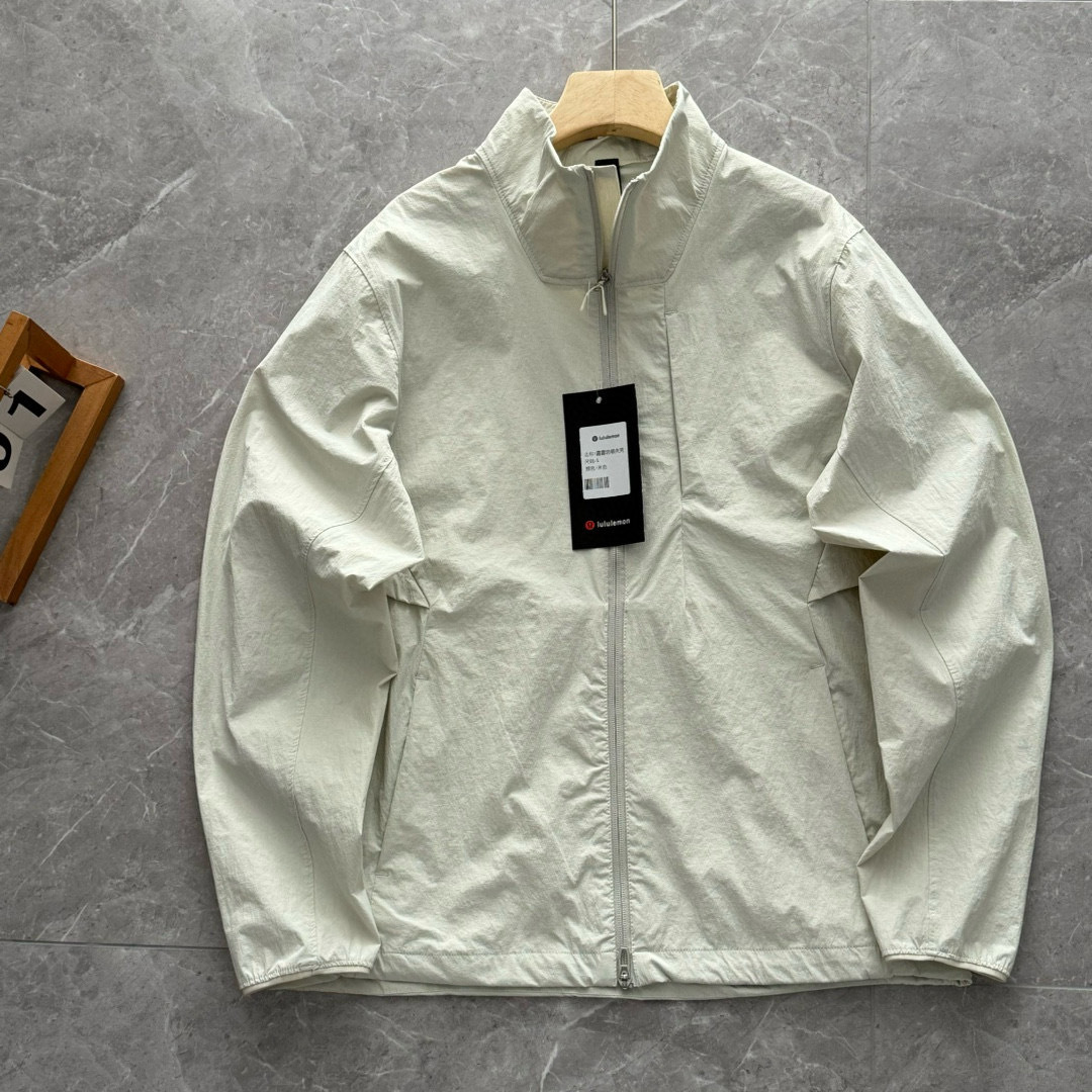 lululemon Hoodie — eb9937d5 Angle 1