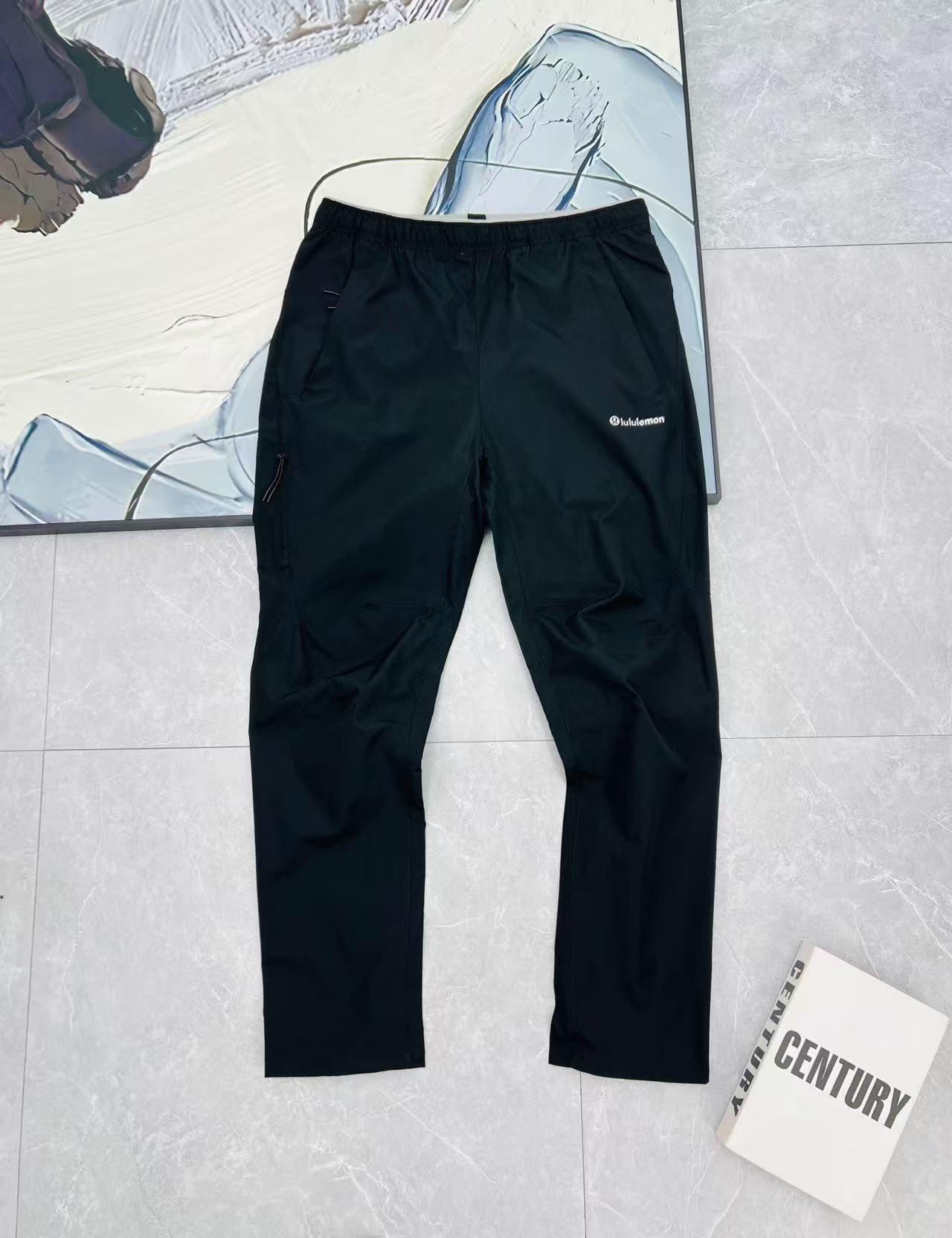 lululemon Pants — 32180f94 Angle 1