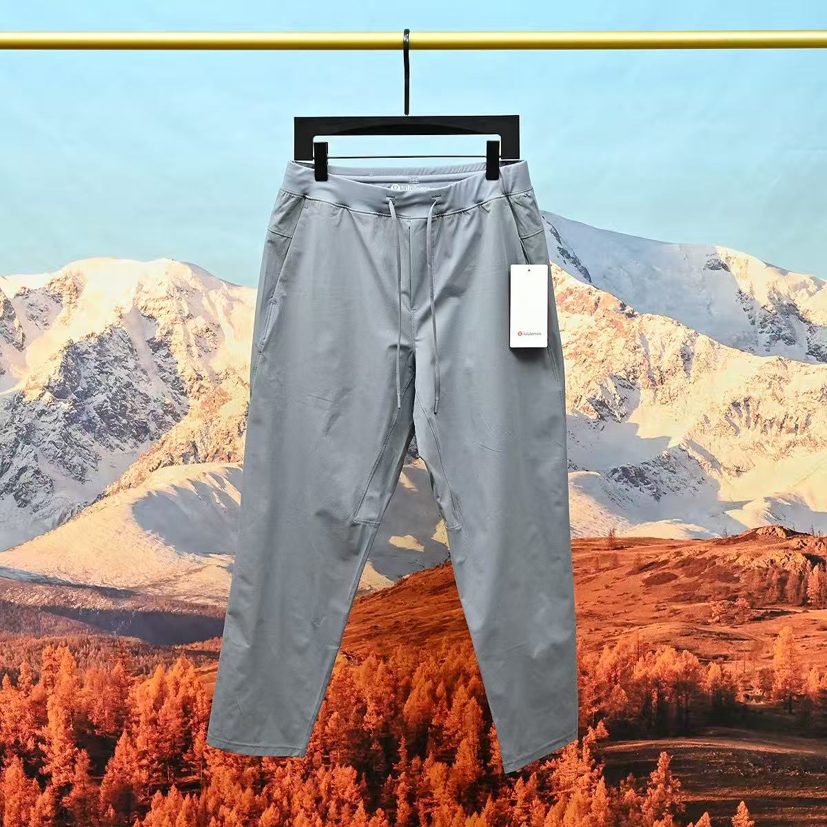lululemon Pants — 32968129 Angle 1