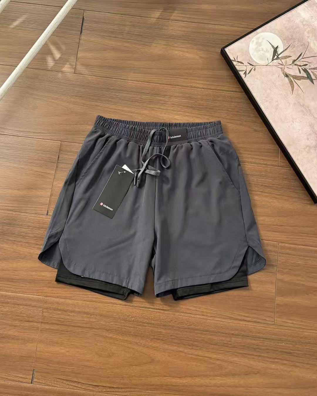 lululemon Pants — 38d86cc2 Angle 1