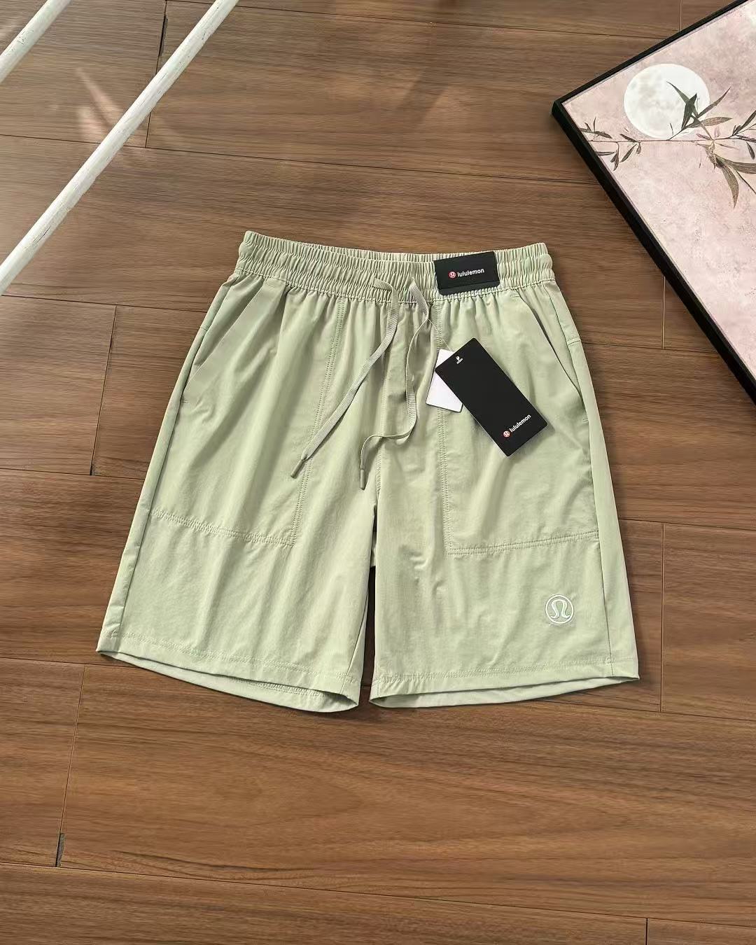 lululemon Pants — 7662c09f Angle 1