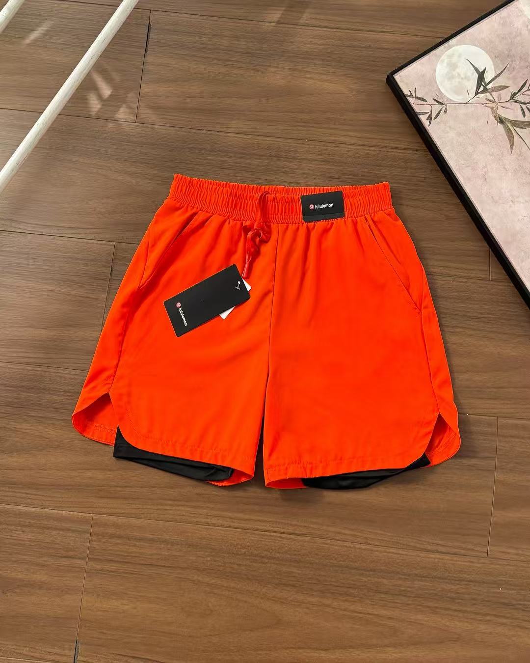 lululemon Pants — 7d495f57 Angle 1