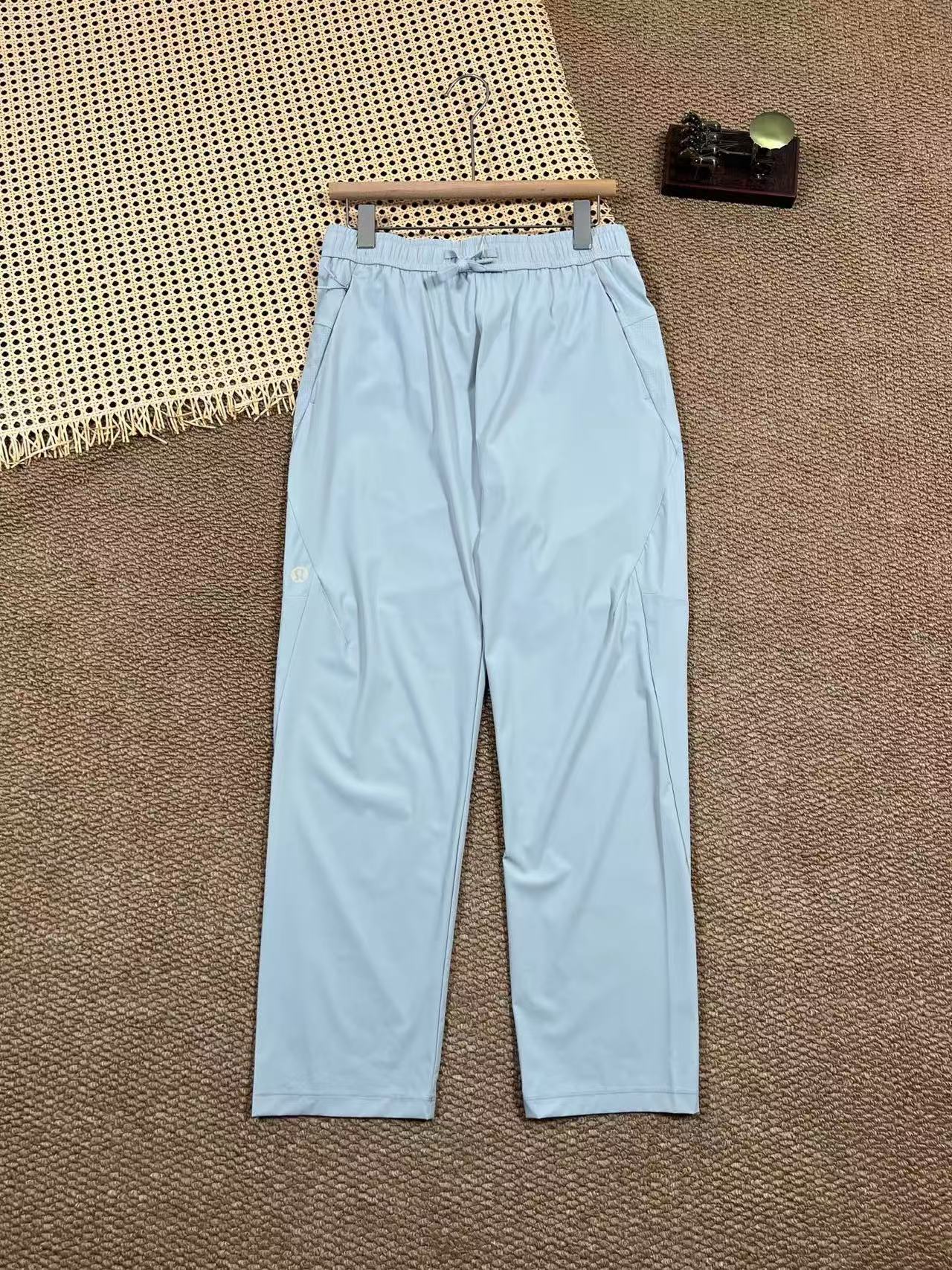 lululemon Pants — dff0cebb Angle 1